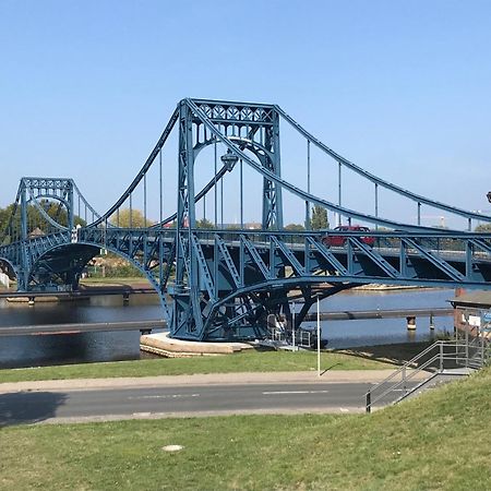 Kapitanswohnung Kaiser Wilhelm Brucke Wilhelmshaven Esterno foto